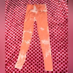 Workout PChee Bum Scrunch Butt legging.